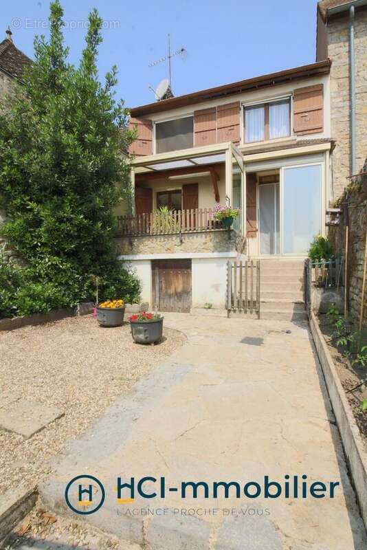 Maison à MOROGES