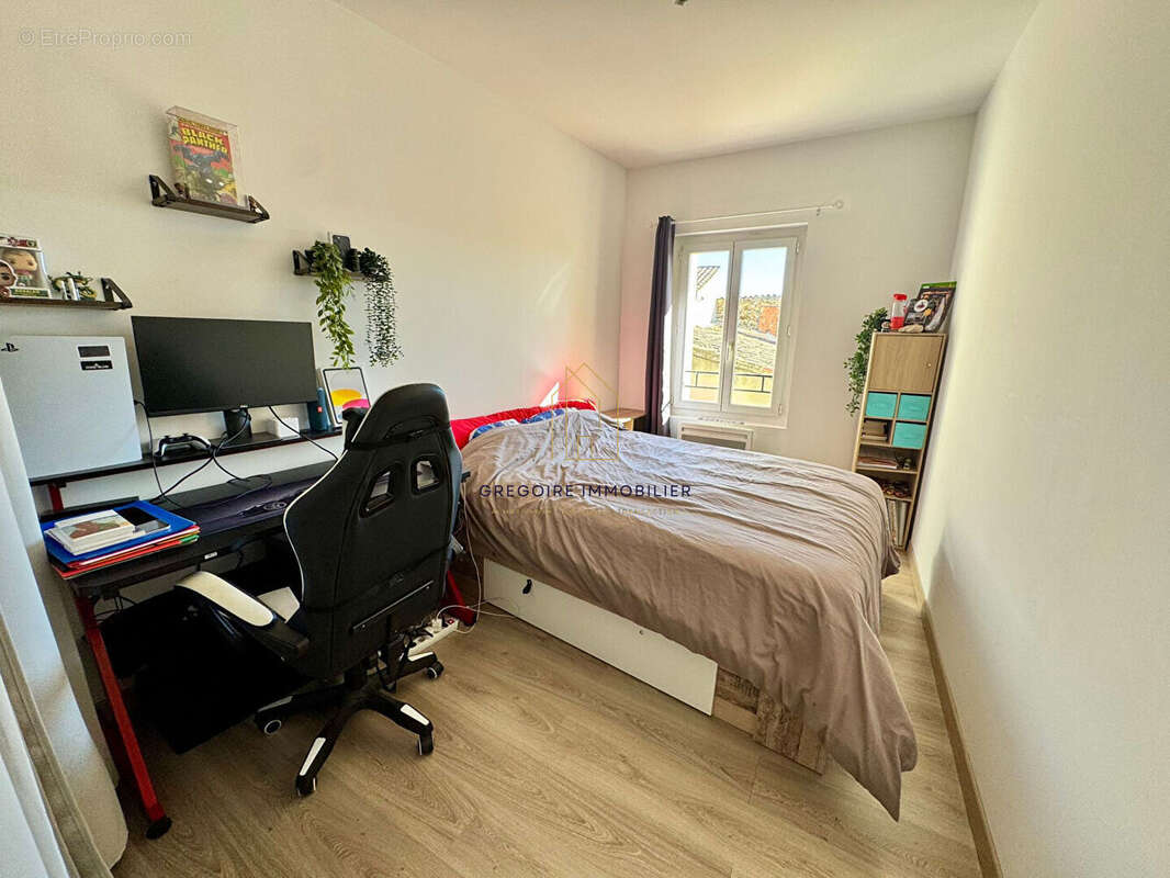 Maison à LA TOUR-D&#039;AIGUES