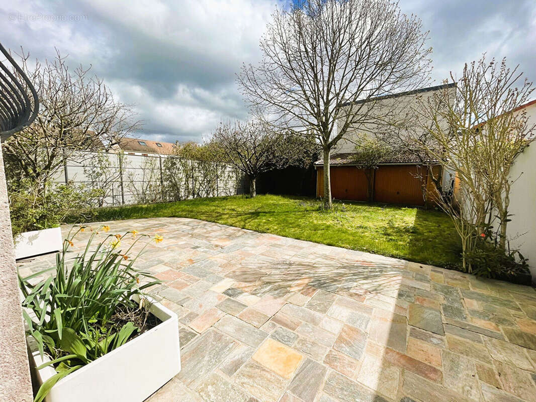 Maison à LE PLESSIS-BOUCHARD