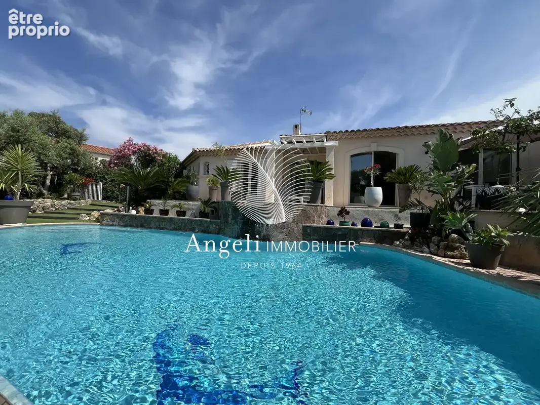 Saint-aygulf : villa de plain pied a 300m du centre ville - photo 7