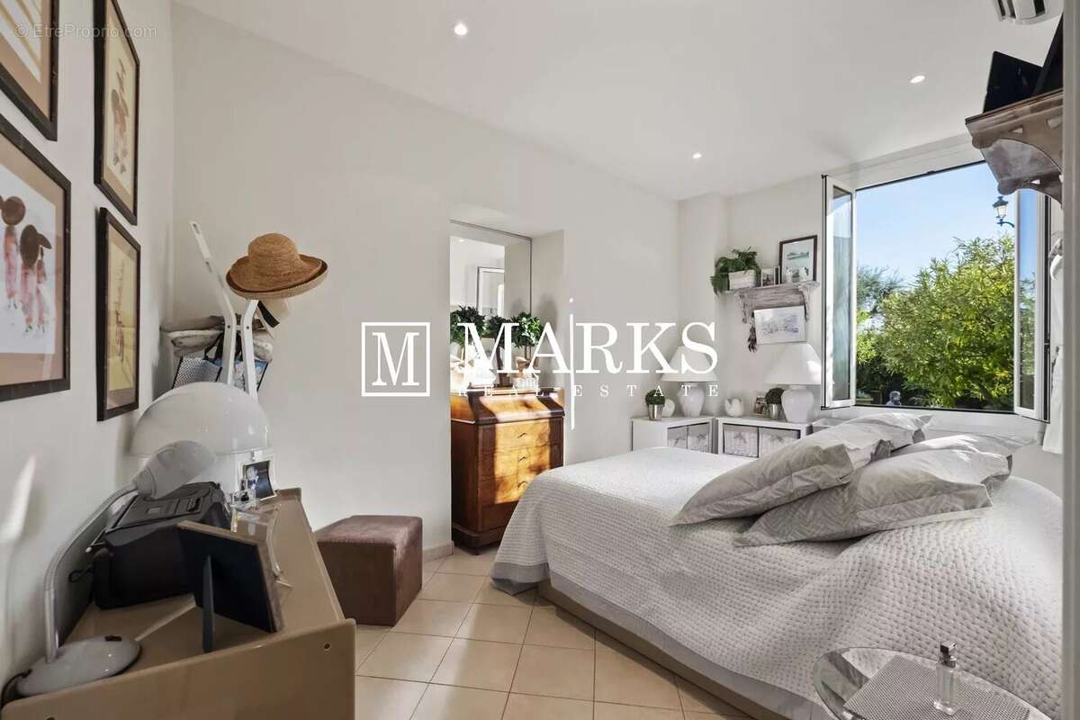 Appartement à BEAULIEU-SUR-MER