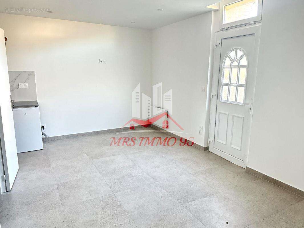 Appartement à SAINT-LEU-D'ESSERENT