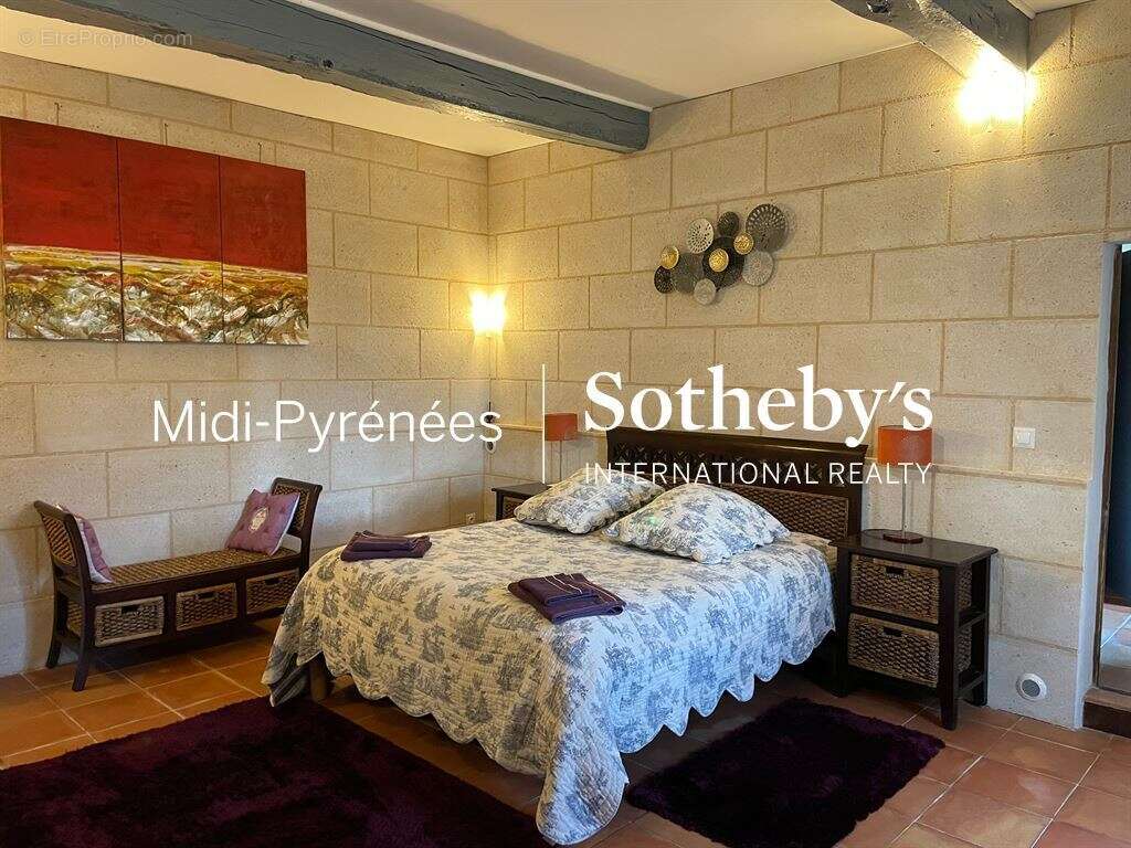 Maison à SAINT-JEAN-POUTGE