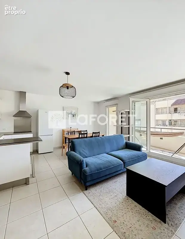 T3 de 65 m² - terrasse - double garage - Calme - Rouet Marseille 8e - photo 3
