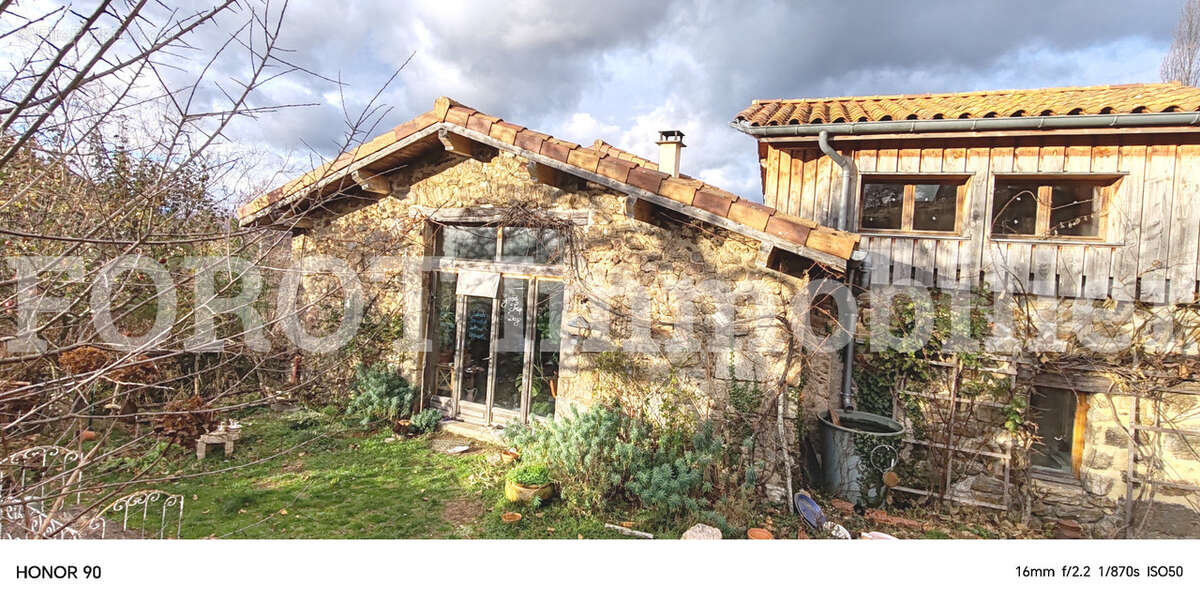 Maison à SAINT-BASILE