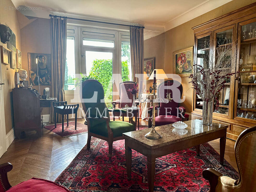 Maison à LE MELE-SUR-SARTHE