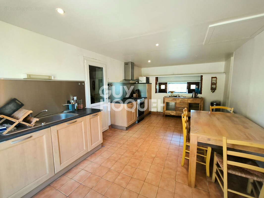 Maison à SAINT-GUINOUX