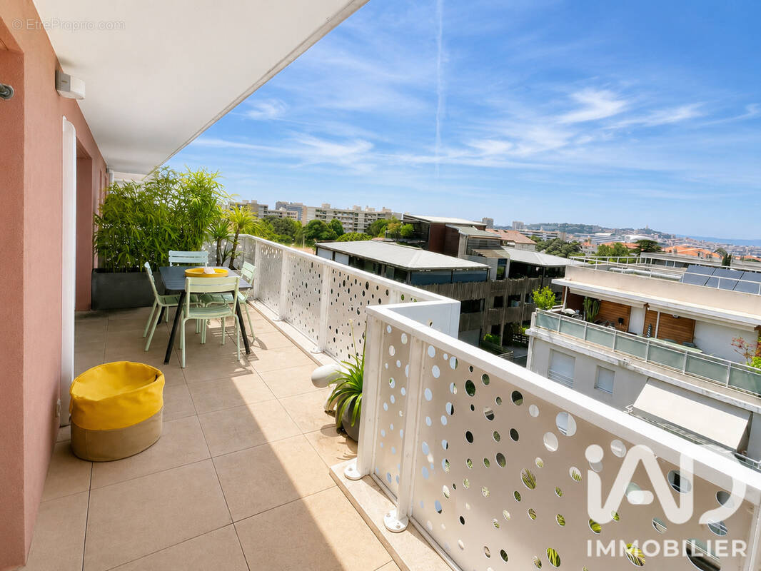Photo 1 - Appartement à MARSEILLE-9E