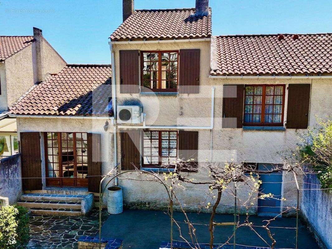 Maison à NIMES