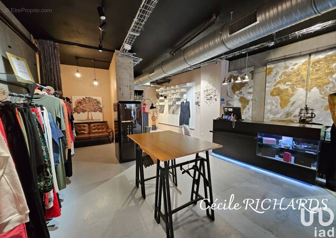 Photo 1 - Commerce à SANARY-SUR-MER