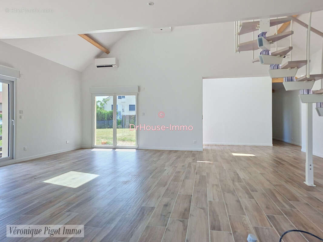 Maison 178 m² à Boissy-Sans-Avoir  - photo 8