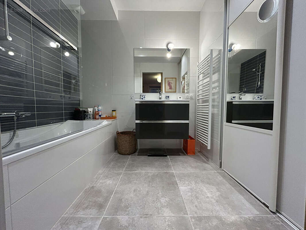 Adresse de prestige, appartement d' exception à vendre. Centre ville de Quimper - Réf. 60 - photo 11