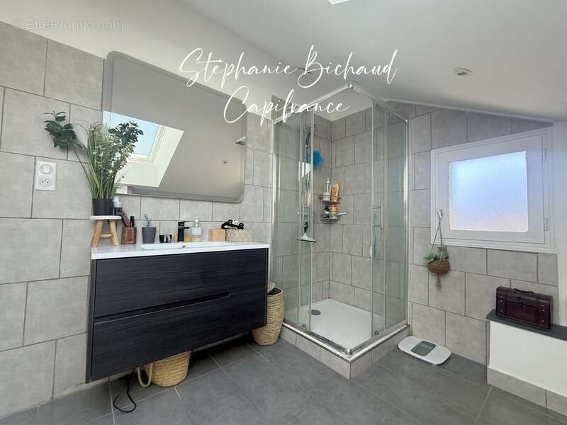 Gap – Saint-Roch  Appartement T3 de 93,4 m² en carrez avec balcon, cave et 2 stationnements - photo 11