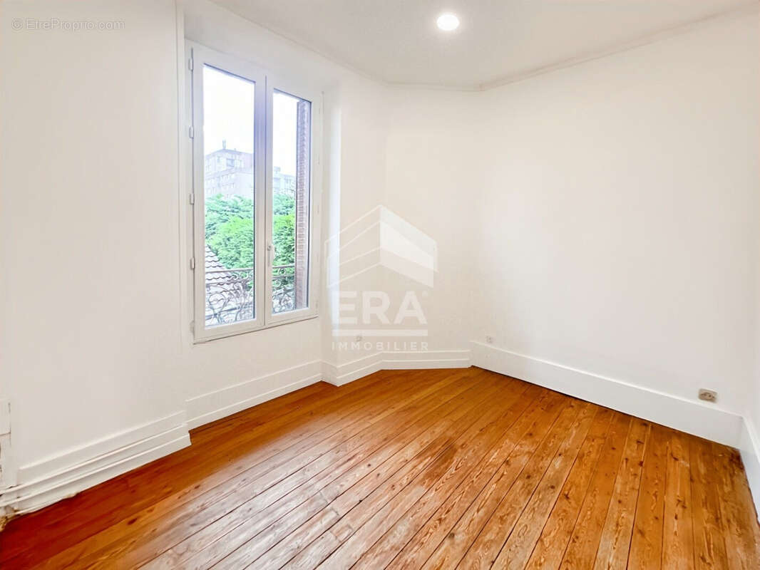 Appartement à DAMMARIE-LES-LYS