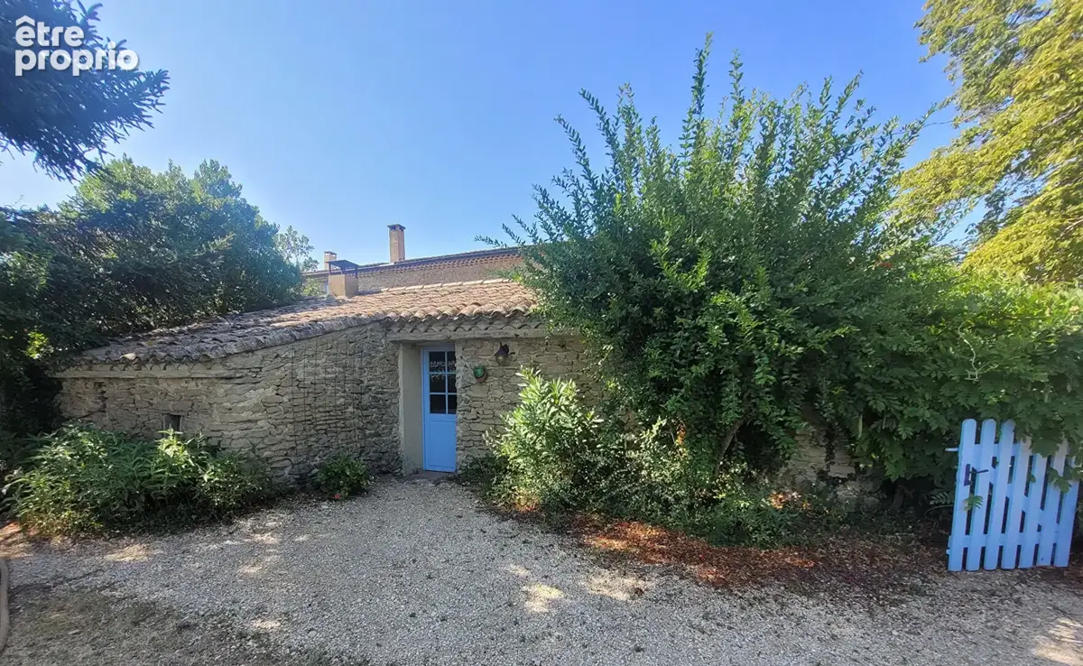 Propriété de charme en pierre avec gîte indépendant, piscine et vue exceptionnelle sur les 3 Becs - photo 8