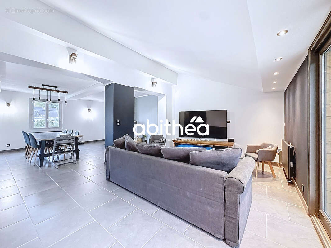 Maison à BEAUMETZ-LES-LOGES