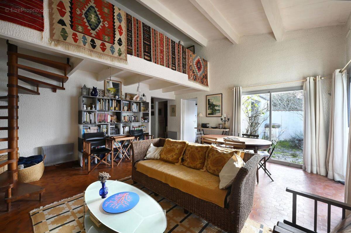 Maison à LES PORTES-EN-RE