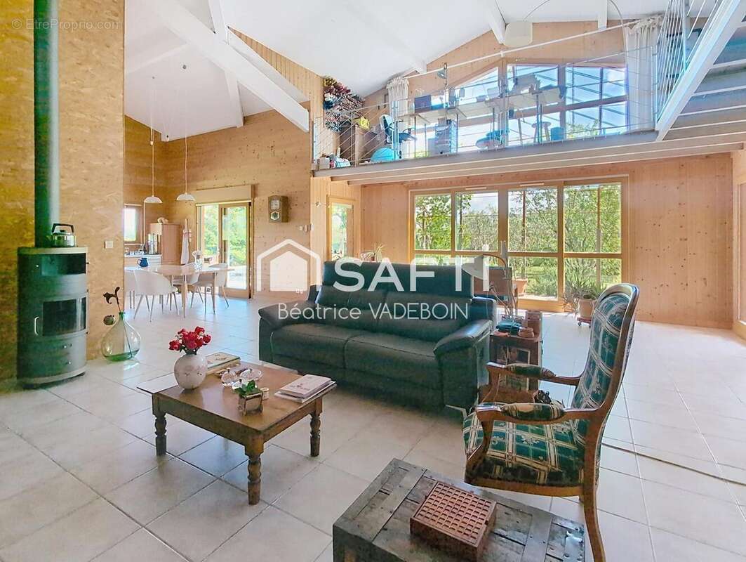 Maison 246 m² à Savasse  - photo 5