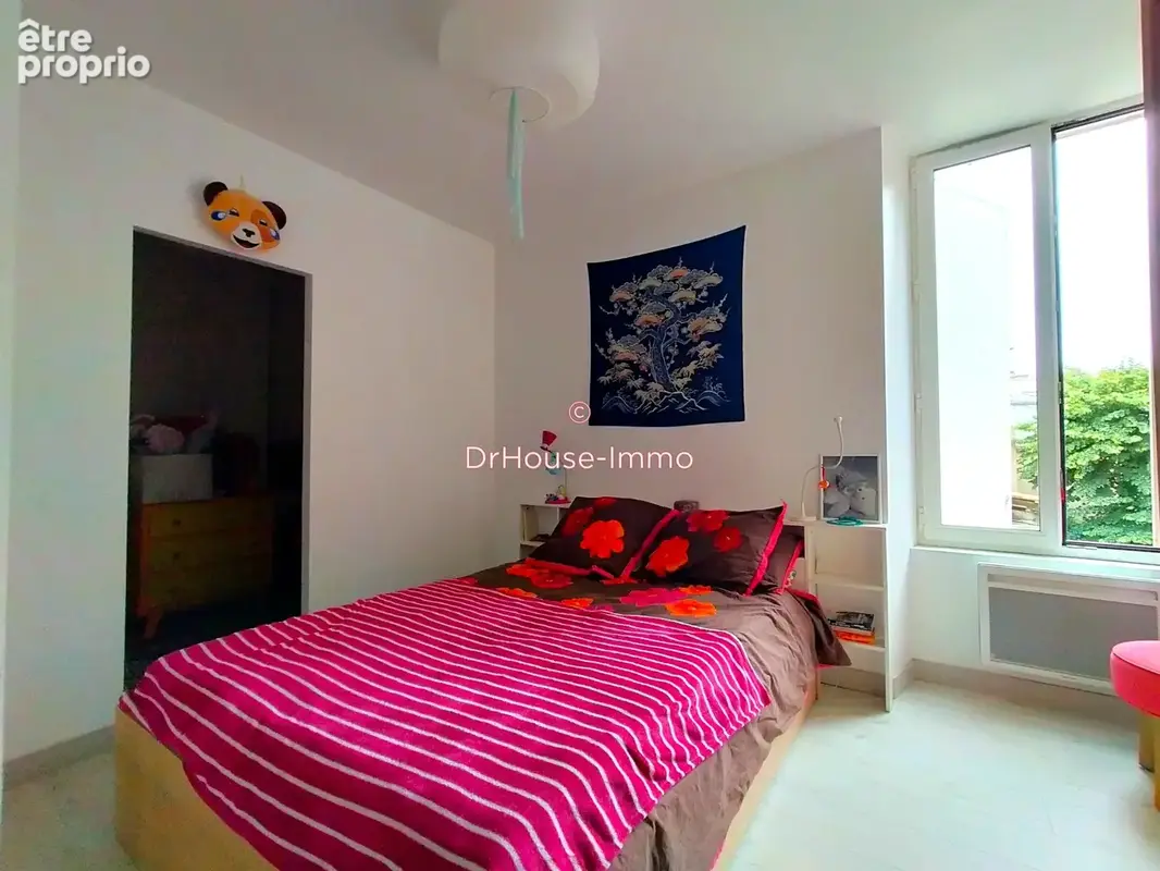 Appartement 5 pièces 165 m² à vendre à Gencay (86160) - photo 2