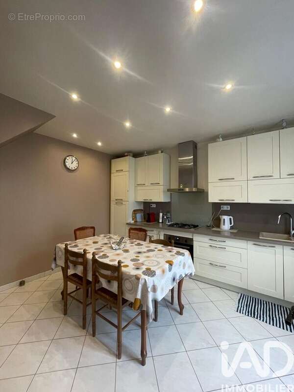 Photo 5 - Maison à LIVRY-GARGAN