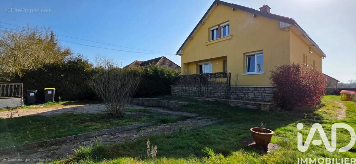 Photo 1 - Maison à DIGOIN