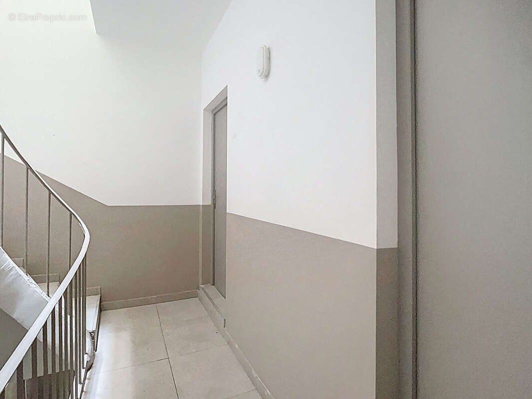 Appartement à ROQUEVAIRE