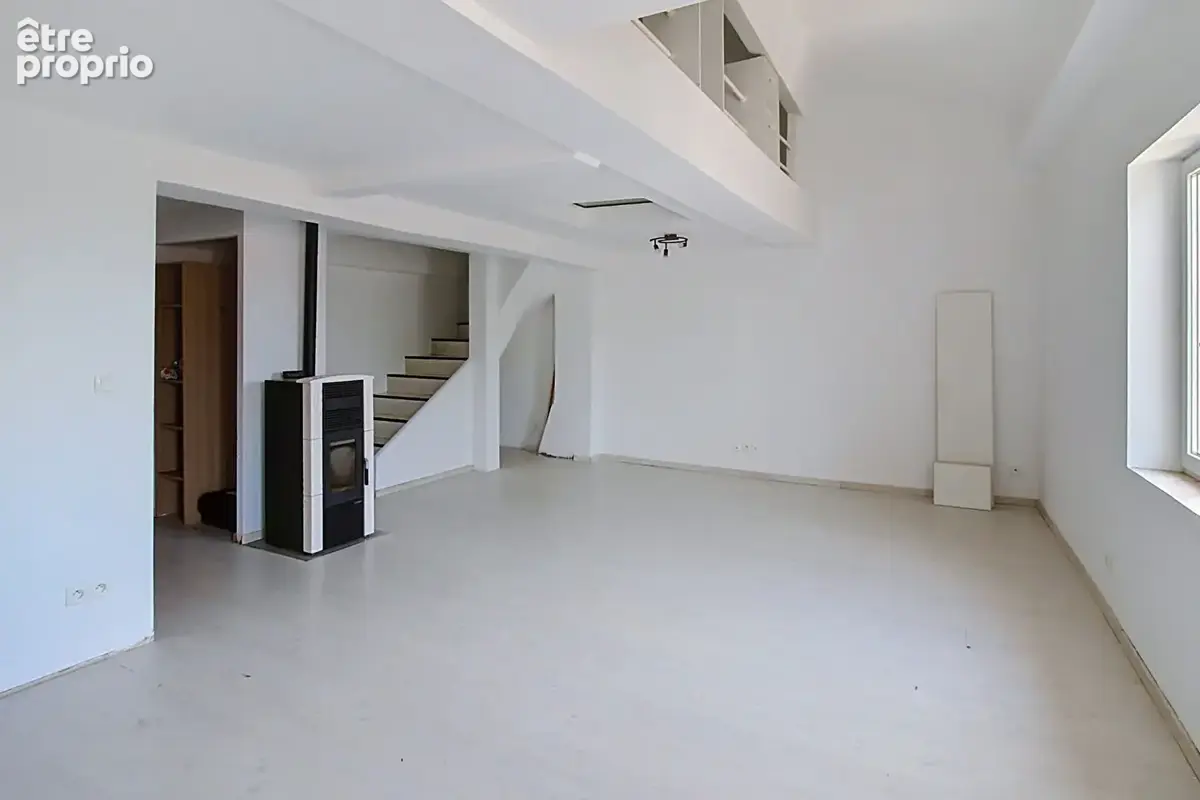 Appartement  en Duplex à Lorgues de type T4 avec 2 caves - photo 4