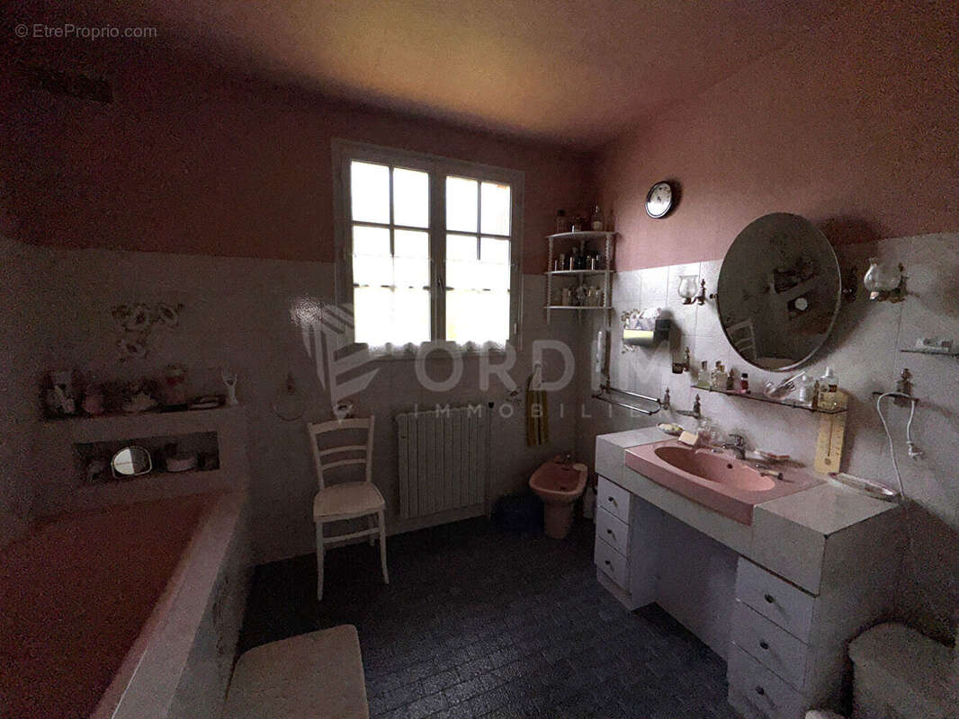 Maison à COSNE-COURS-SUR-LOIRE
