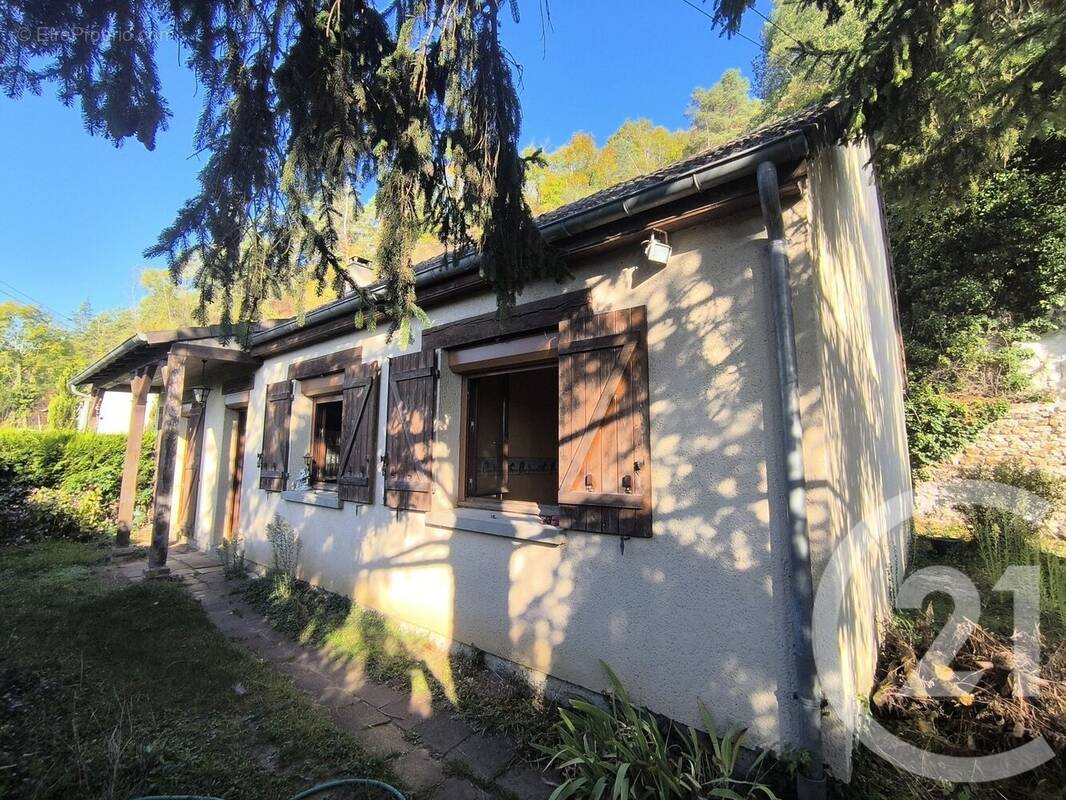 Maison à ARNIERES-SUR-ITON