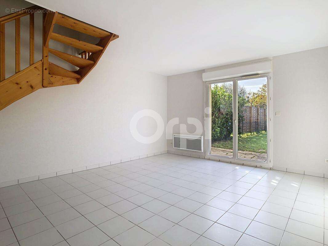 Maison à TERRASSON-LAVILLEDIEU