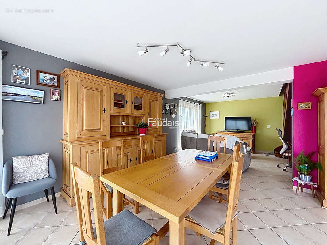 Maison 155 m² à Saint-Andre-De-Bohon  - photo 3