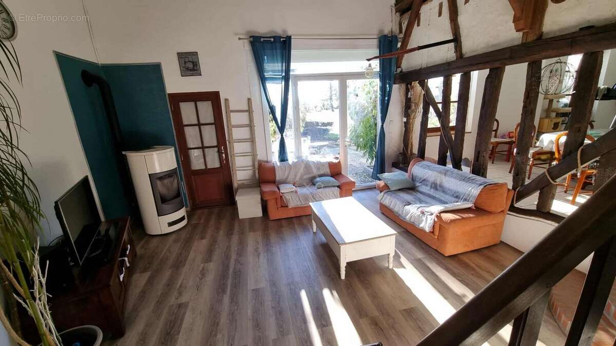 Maison à COURVILLE-SUR-EURE