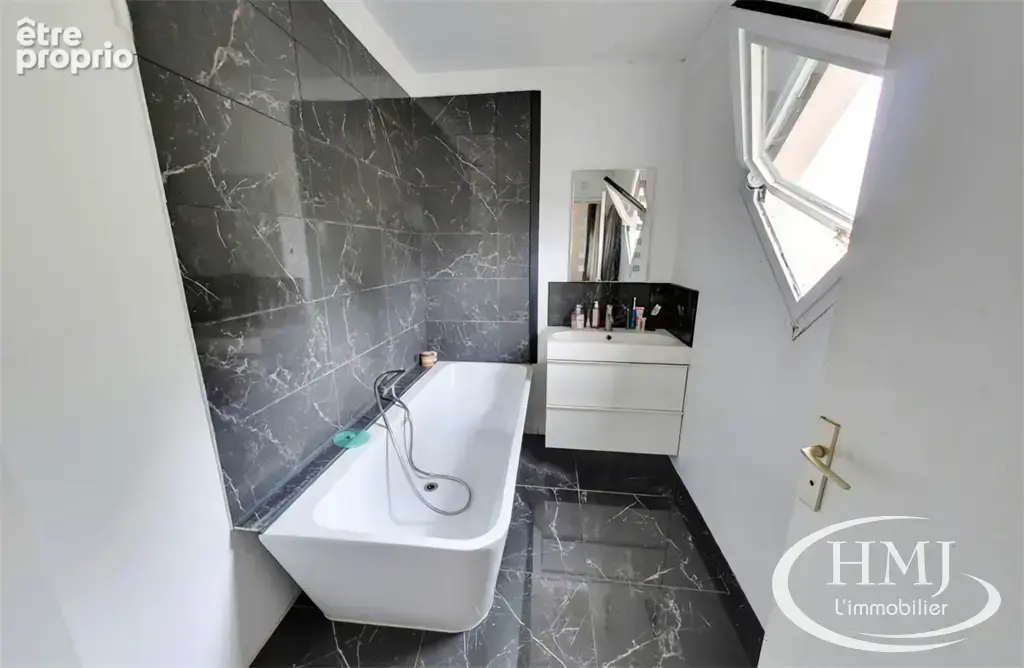 Appartement 4 pièces 83 m² à vendre à Ris-Orangis (91000) - photo 9