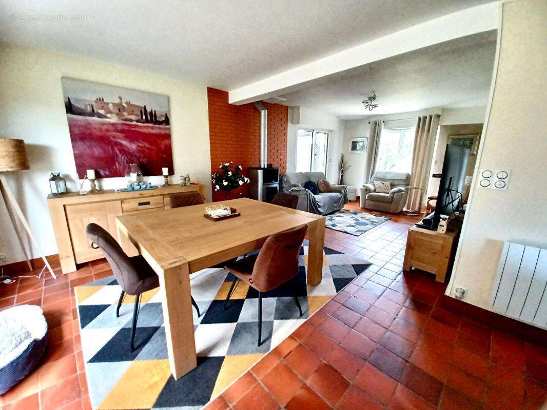 Maison de qualité T5 & beau jardin. Tous commerces à pied - photo 4