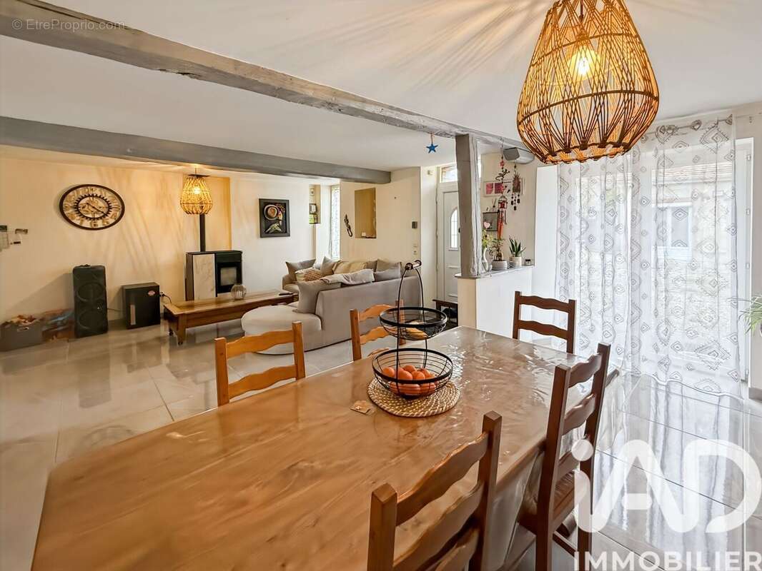 Photo 3 - Maison à SAINT-SEROTIN