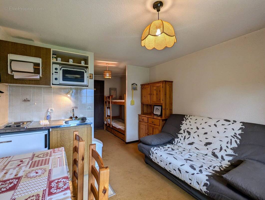 Appartement à MORILLON