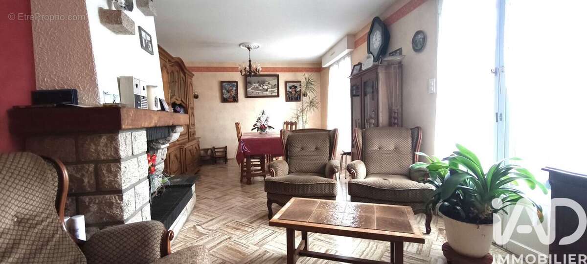 Photo 5 - Maison à VAL-D'IZE