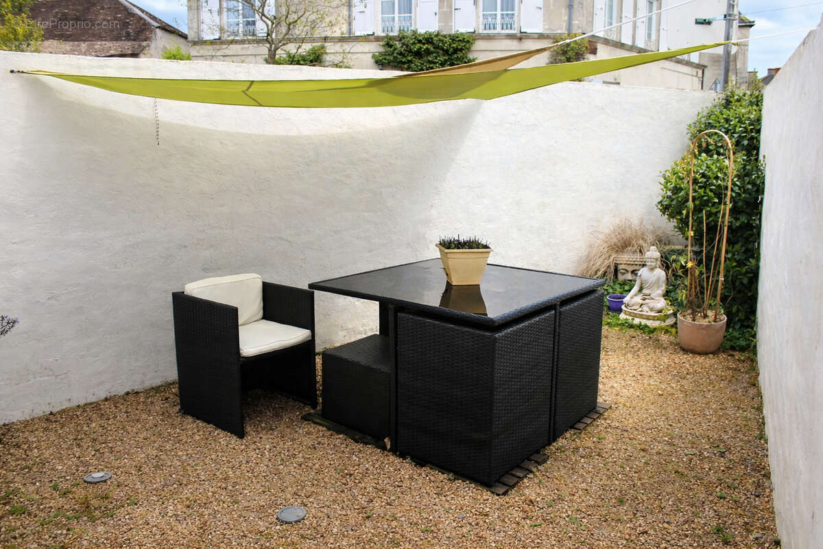 Maison à CLERE-LES-PINS
