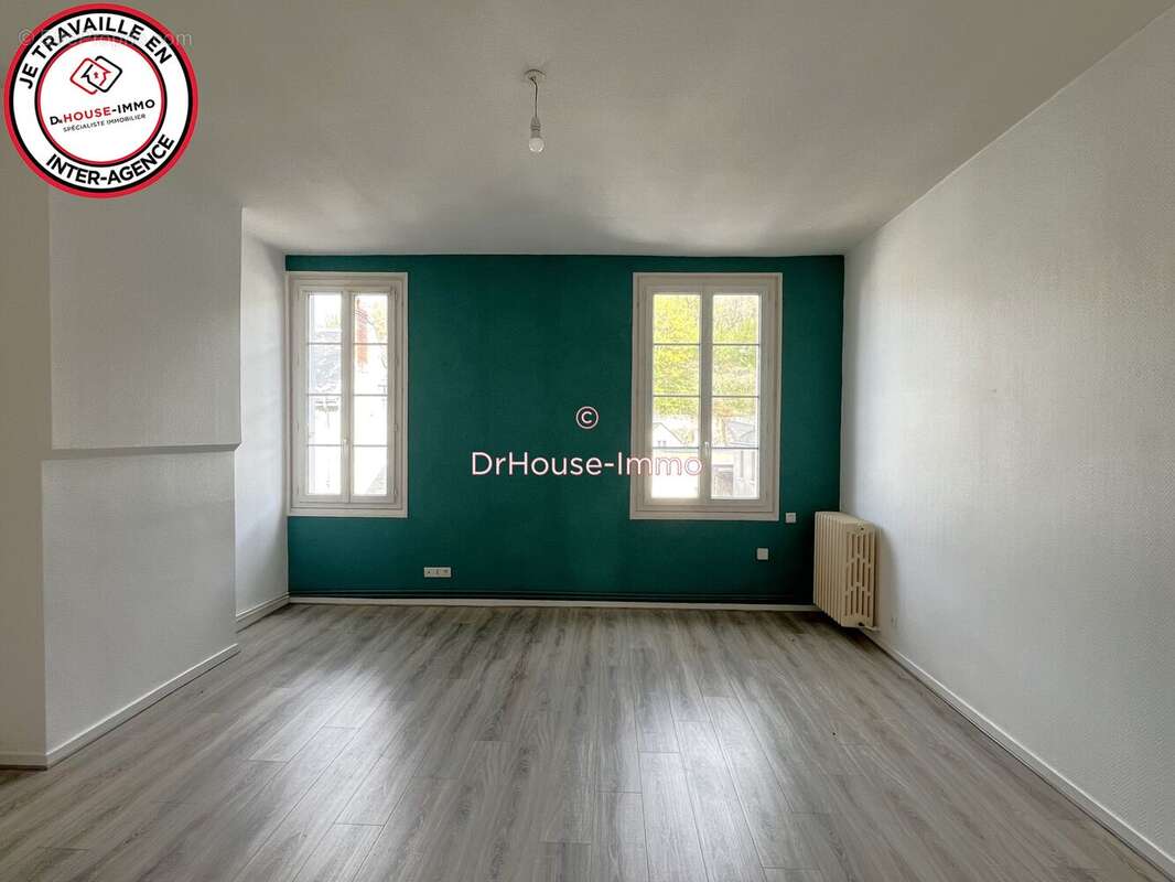 Maison à CINQ-MARS-LA-PILE