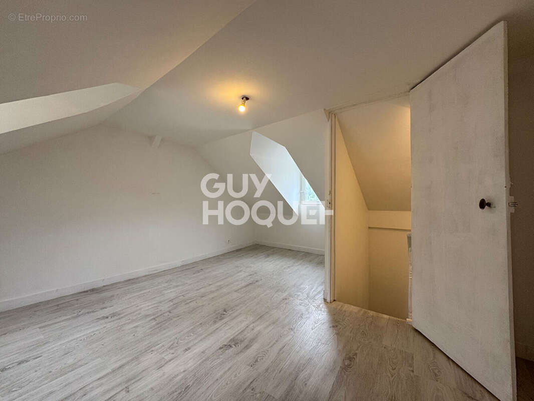 Maison à PONT-L&#039;EVEQUE