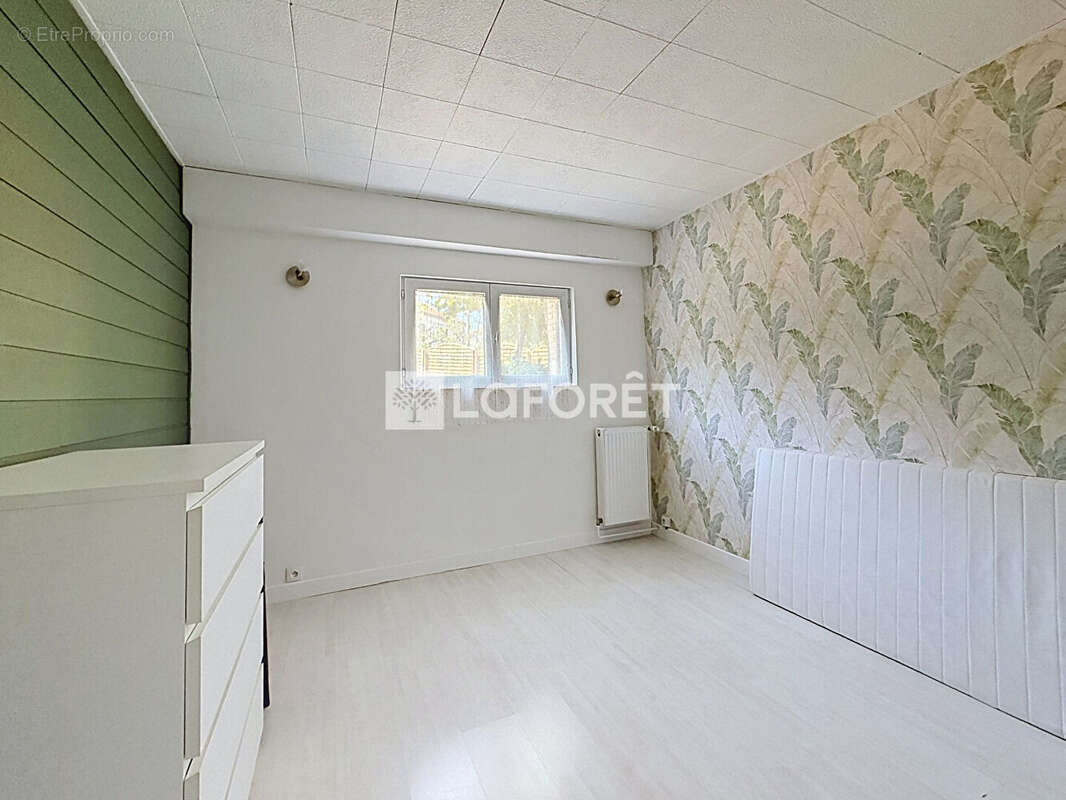 Maison Bourg La Reine 8 pièces 152 m2 - photo 9