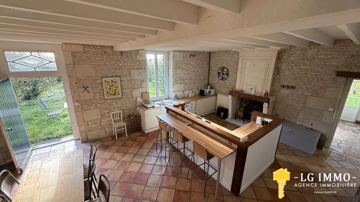 Maison à MORTAGNE-SUR-GIRONDE