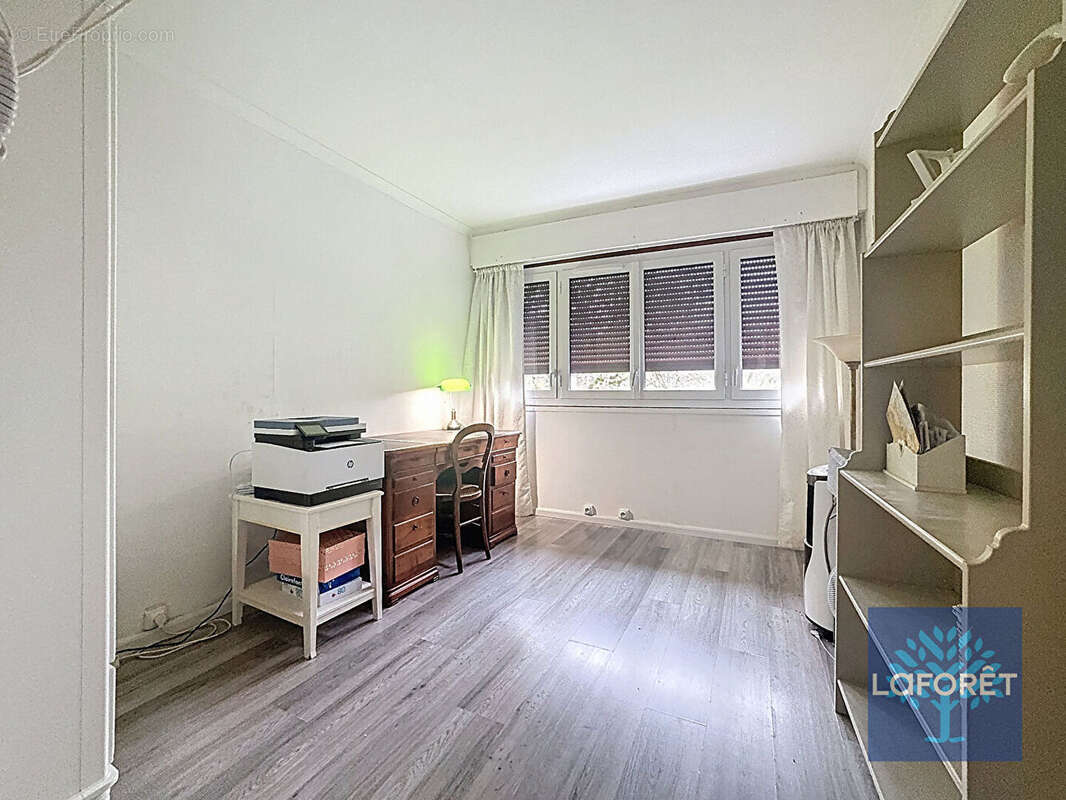 Appartement à CHILLY-MAZARIN