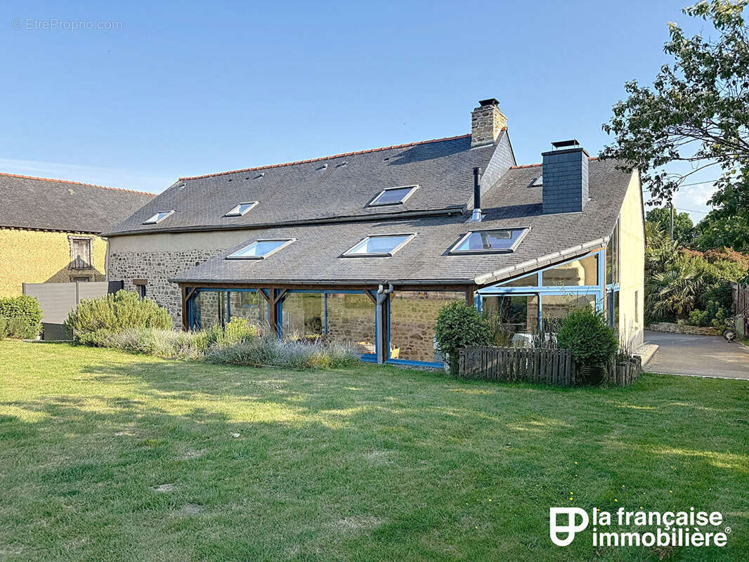 Maison à SAINT-AUBIN-D'AUBIGNE