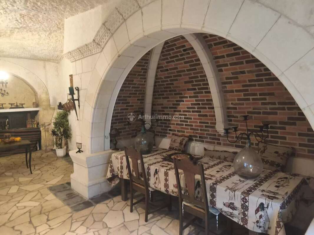 Maison à LA CHARTRE-SUR-LE-LOIR