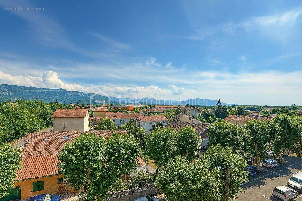  À vendre – Bel appartement T3 traversant avec vue dégagée – Saint-Marcellin - photo 2