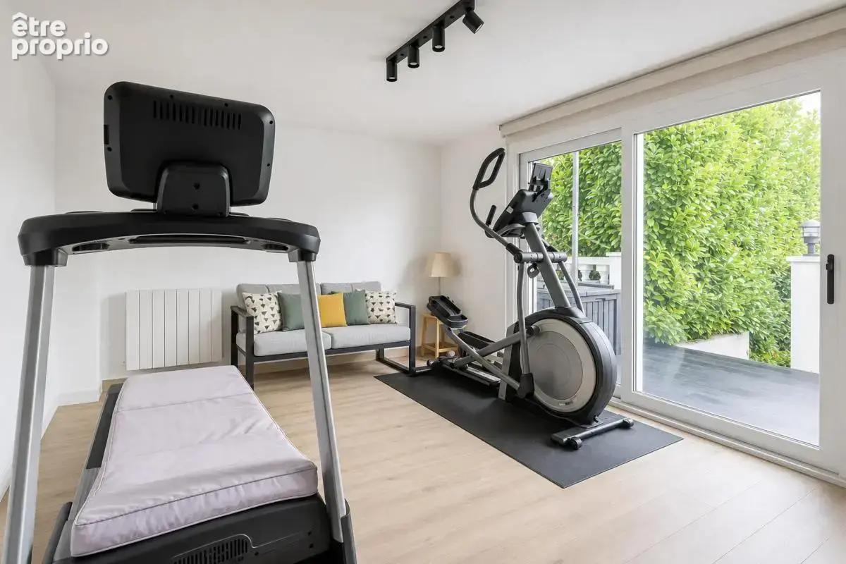 Maison spacieuse et rénovée à Romainville - photo 14
