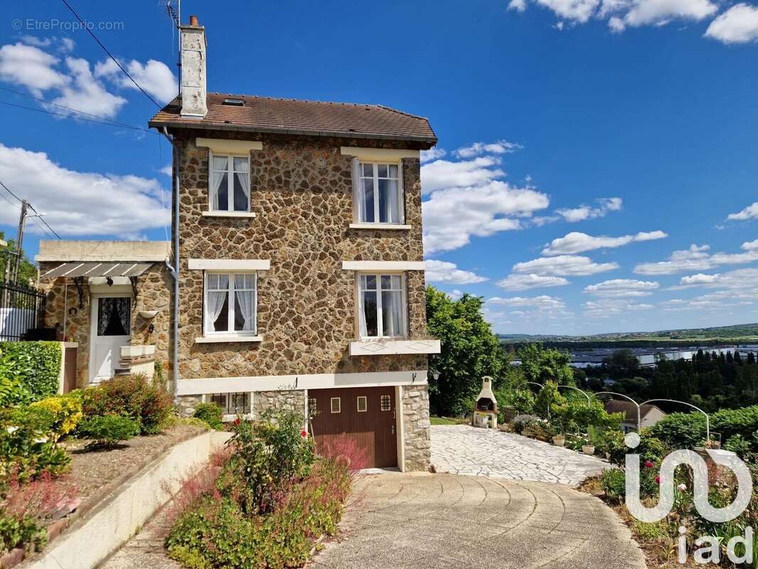 Photo 2 - Maison à JUZIERS