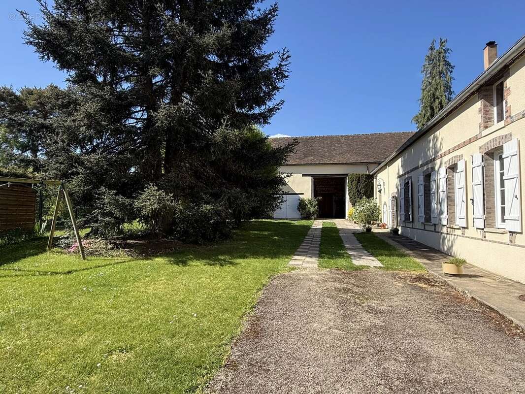 Maison à LAILLY