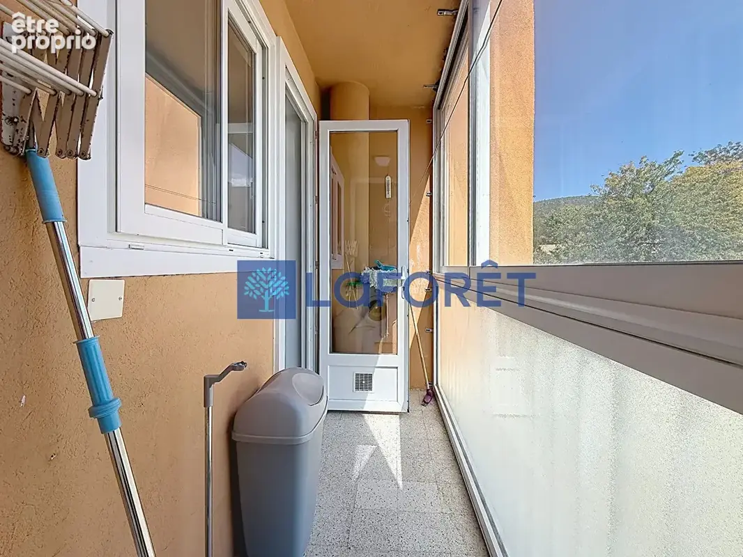 Appartement 3 pièces traversant à vendre à Draguignan, proche écoles et centre-ville - photo 10